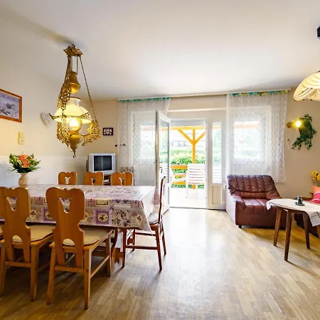 Dom wakacyjny Cyklamen By Interhome